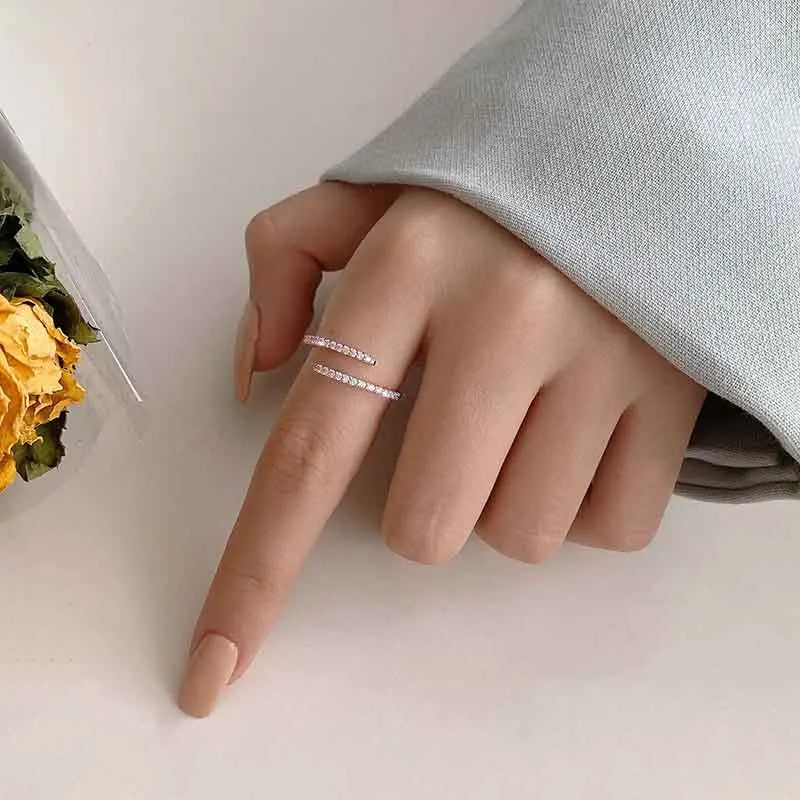 Minimalist Thin Rings