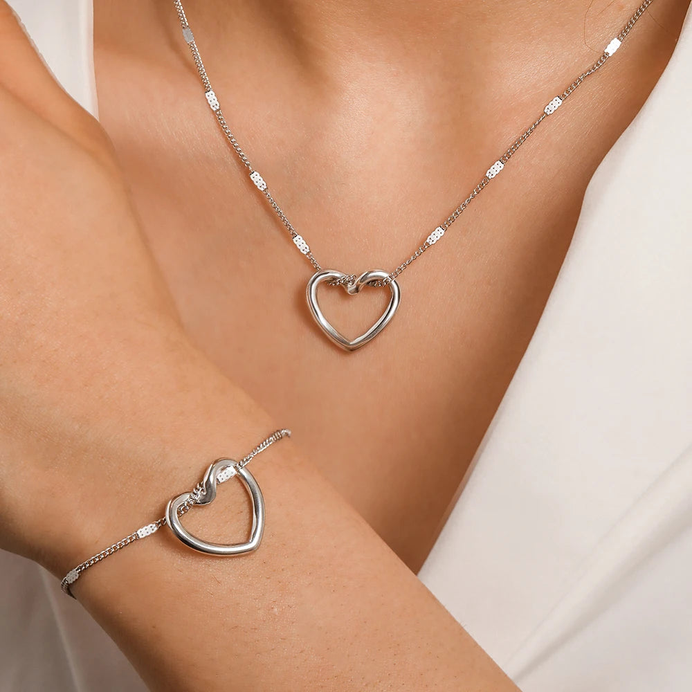 Stainless Steel Jewelry Set Novelty Twisted Heart Light Luxury High-end Sense Jewelry Set For Women Jewelry